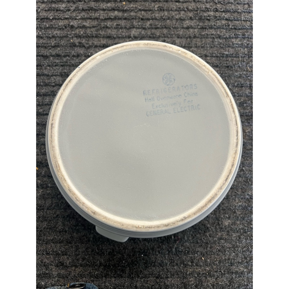 Vintage General Electric Refrigerator Yellow and Gray Hall Ovenware Dish, No Lid - Picture 3 of 10